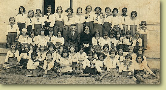 Estevam_escola_alunos.jpg (86899 bytes)