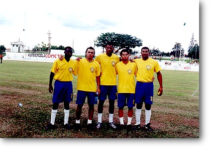 futsolidario21.jpg (50781 bytes)