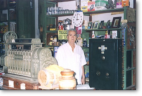 coimbra1.jpg (58875 bytes)